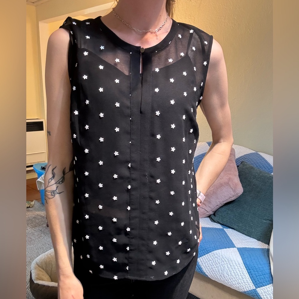 Marc’s Embroidered White Flower Black Tank